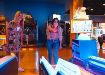 Enter the World of Lucky Cola Jili Slot